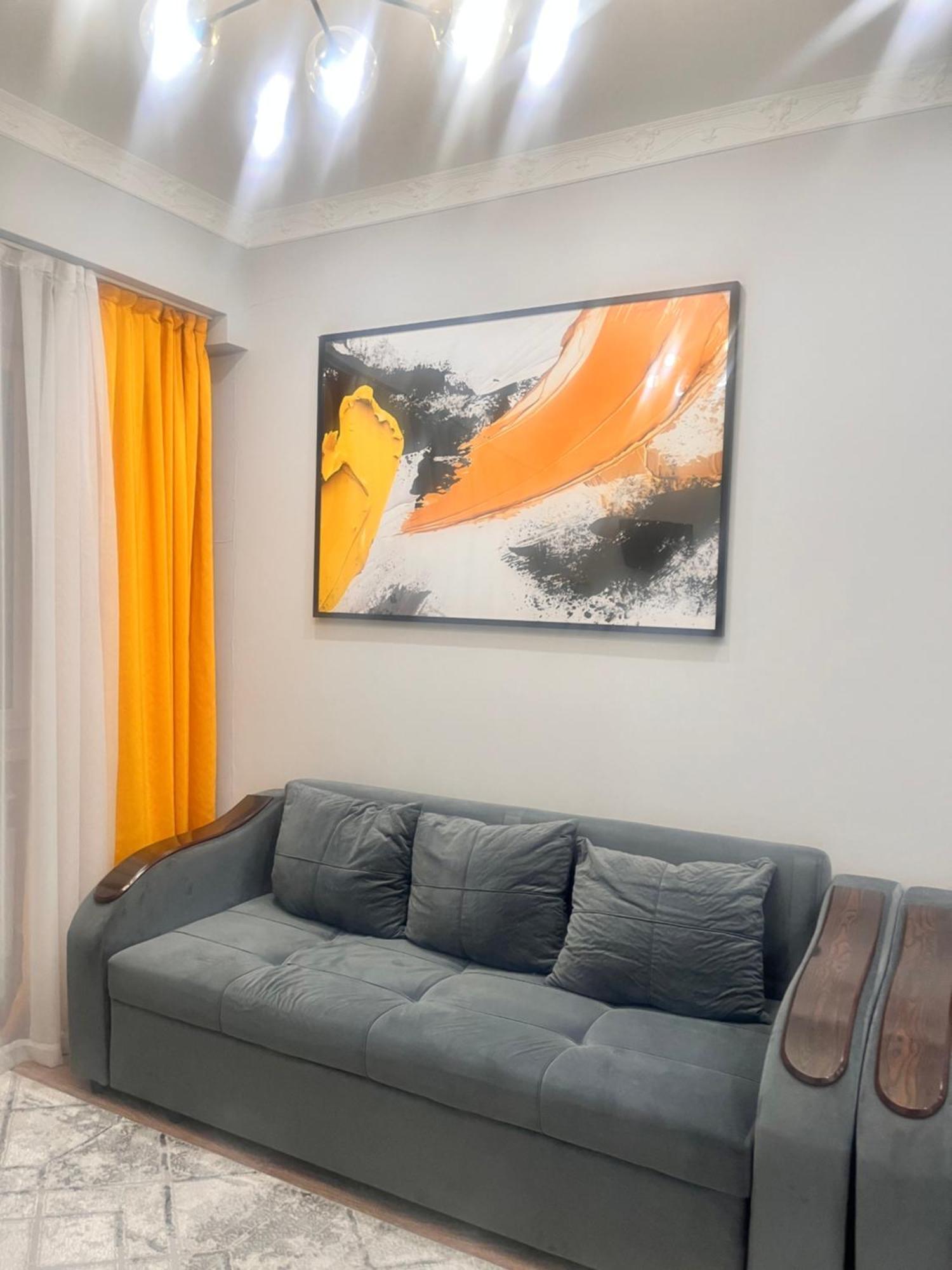 2-Х Комнатная В Золотом Квадрате Apartment Алма Ата Екстериор снимка